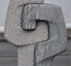 Stein durchdringt Stein, Granit trifft auf Granit Stein durchdringt Stein, Granit trifft auf Granit